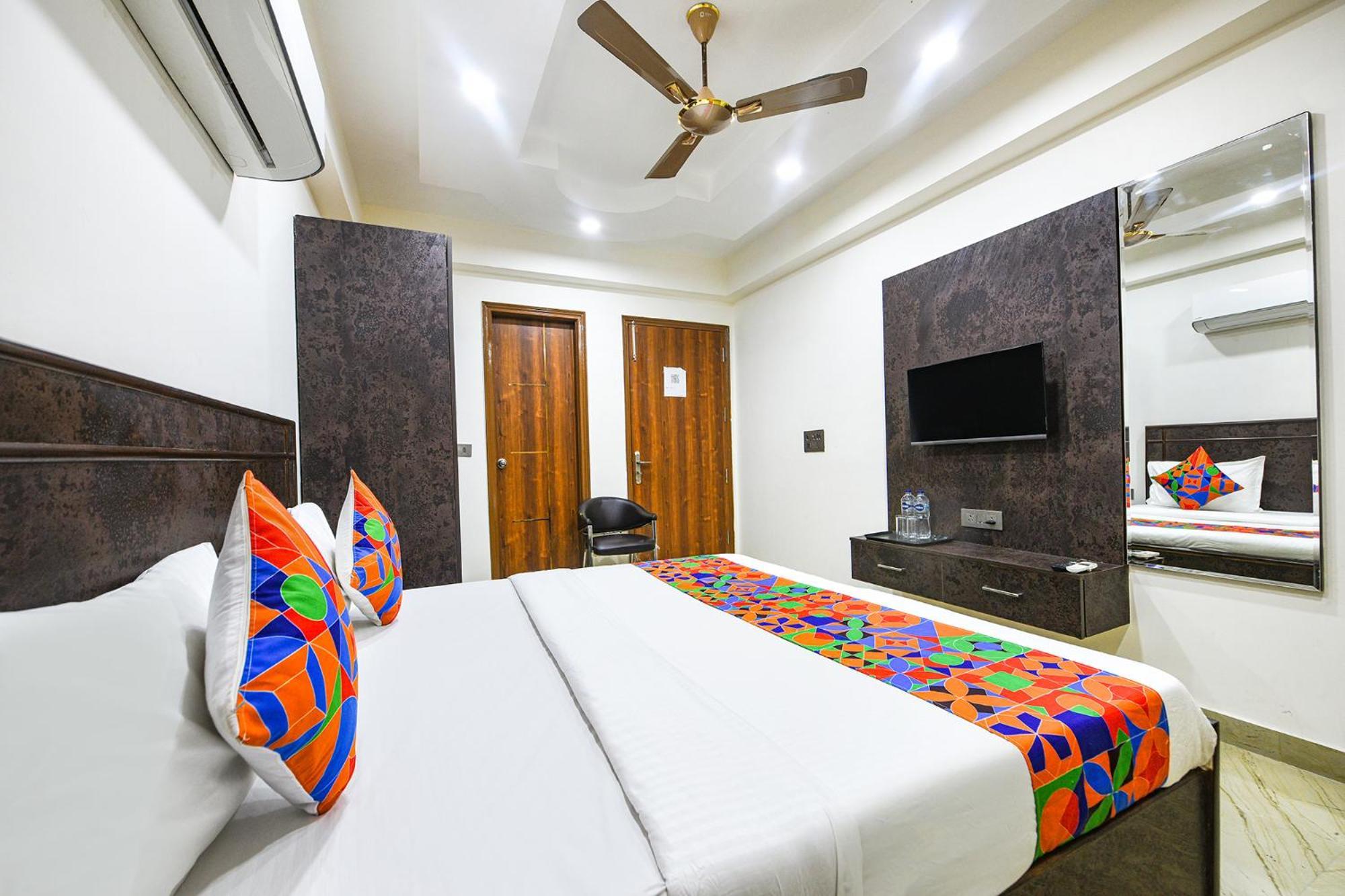 Bed & Breakfast Fabhotel Rudraksh Residency New Delhi