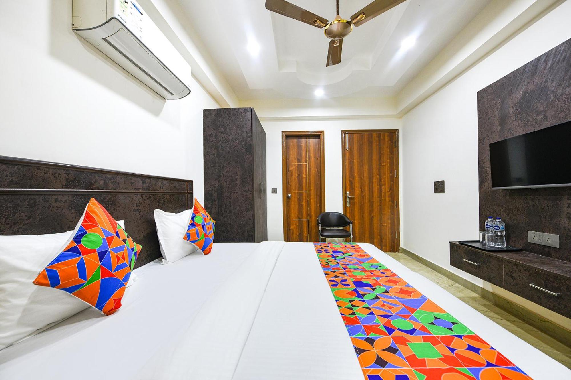 Fabhotel Rudraksh Residency *
