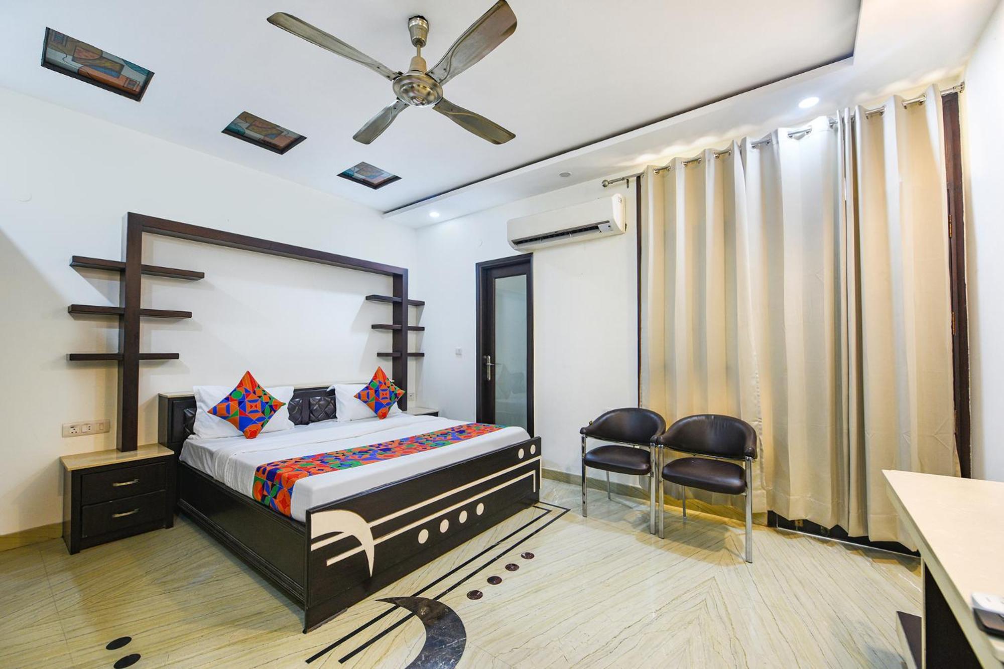 Bed & Breakfast Fabhotel Rudraksh Residency