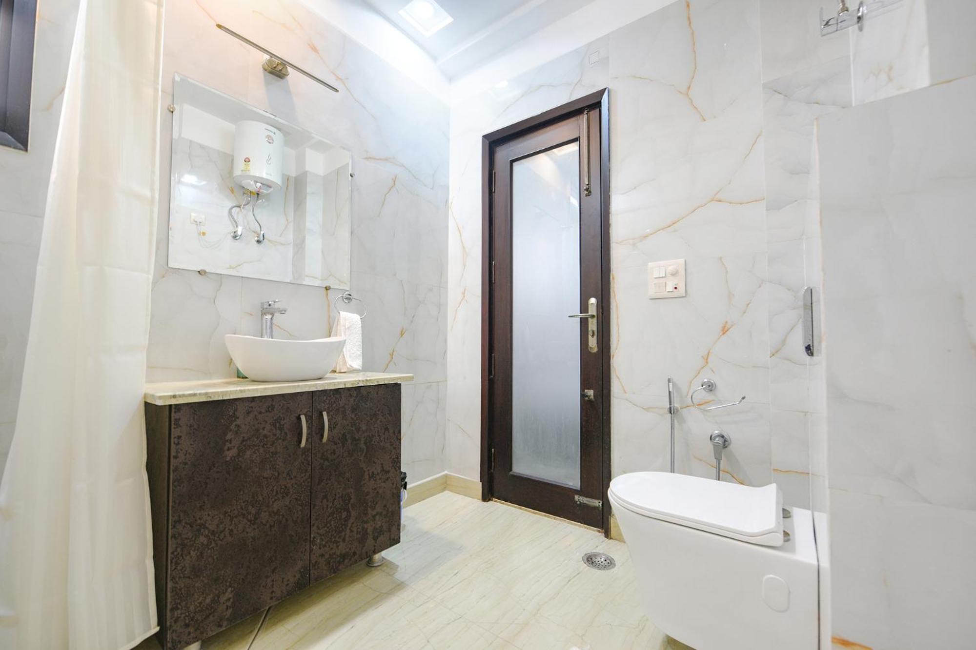 Fabhotel Rudraksh Residency New Delhi